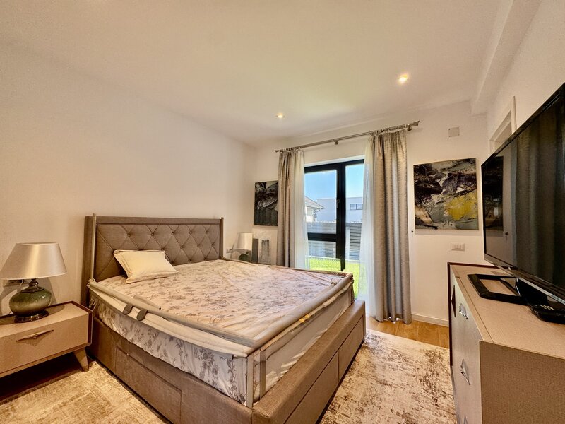 Tunari, vila premium cu gradina si design contemporan.