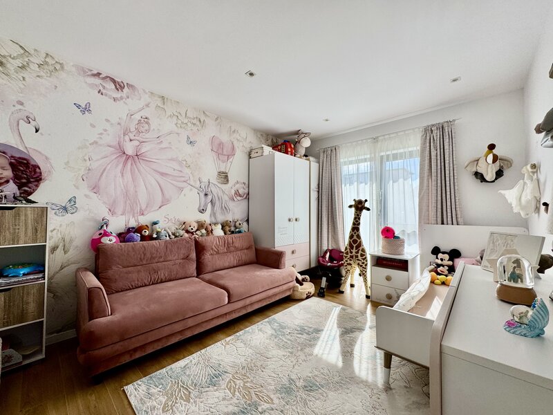 Tunari, vila premium cu gradina si design contemporan.
